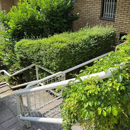Hills - Free Parking Space